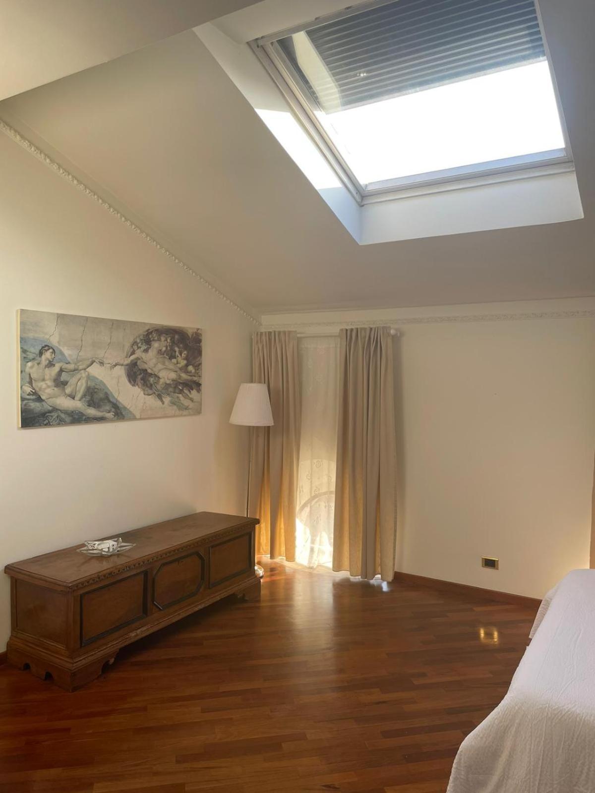 Apartmán Civico 16 Chiaravalle Marche Exteriér fotografie